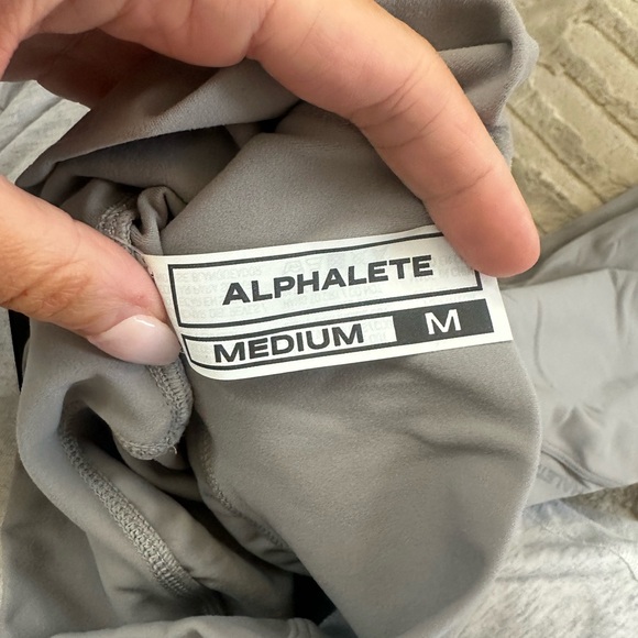 Alphalete Women's Light Gray Leggings - Picture 6 of 6